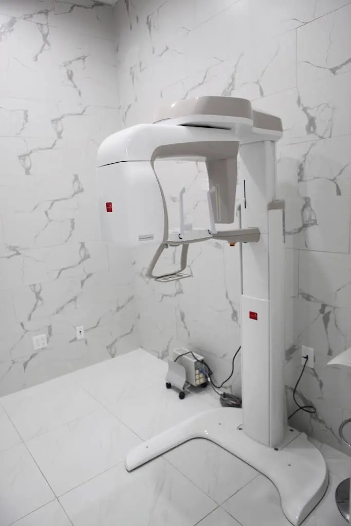 Digital X-ray and 3D imaging machine at Home of Smiles
